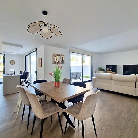 Sr Canada 3bdr Private Pool Вилла *