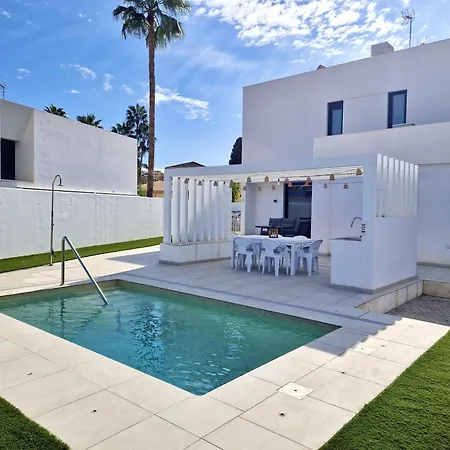 Sr Canada 3bdr Private Pool *